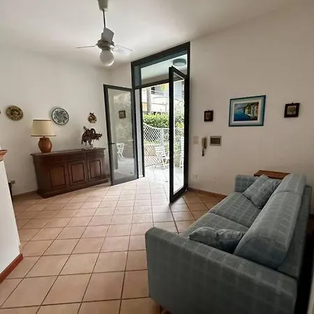 Apartment Fronte Dei Pini Torre dell'Orso