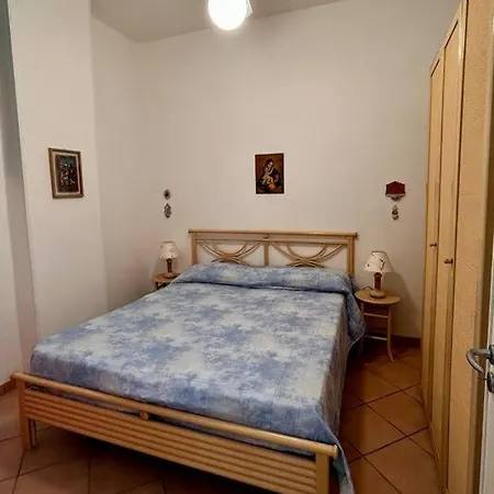 Fronte Dei Pini *